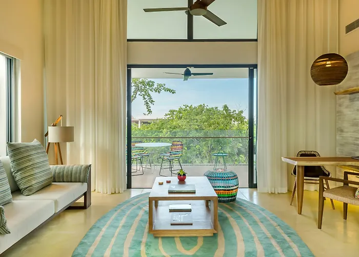 Andaz Mayakoba El Marlyn Azul